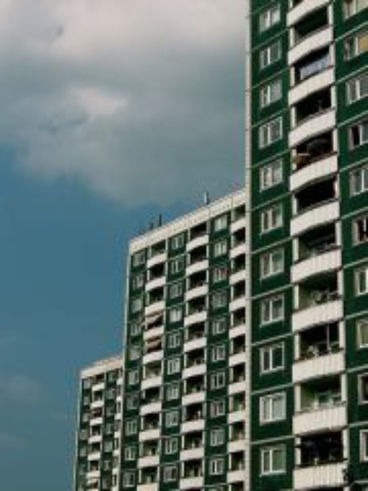 Plattenbau in Berlin - Credit to: Herr Böb/Flickr
