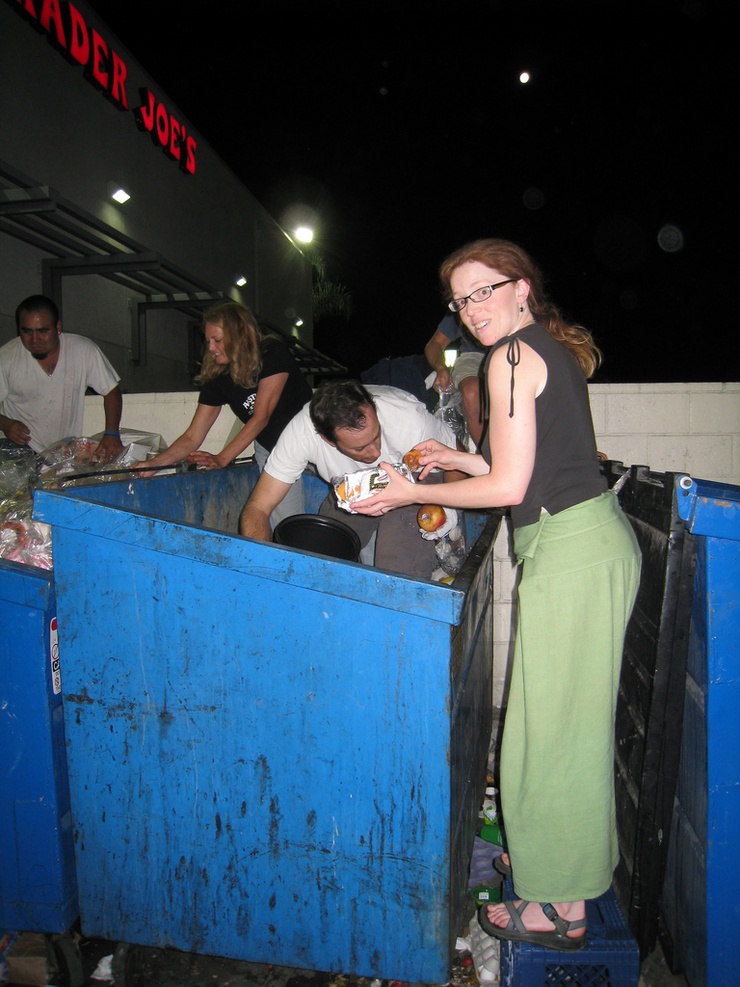 Teamwork Freeganism, live