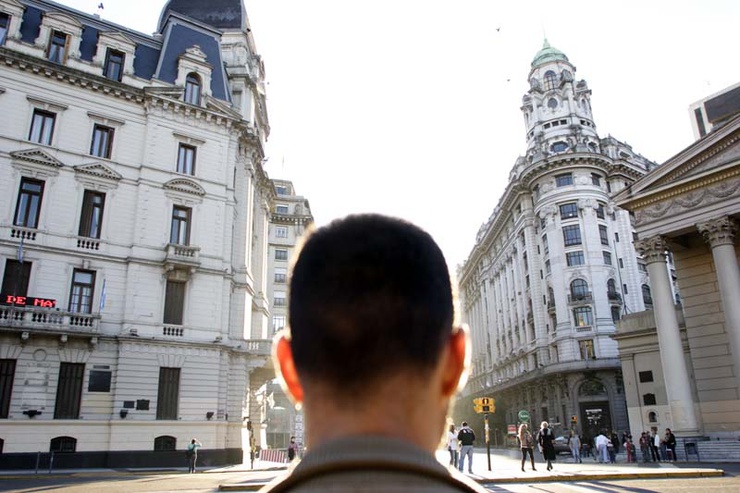 L'Argentine, autrefois terre d'exil, se retrouve terre d'acceuil de nombreux Européens, dix après la crise de 2001.