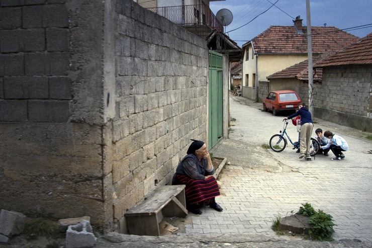La tranquilidad se respira en las calles de este municipio del distrito de Đakovica.