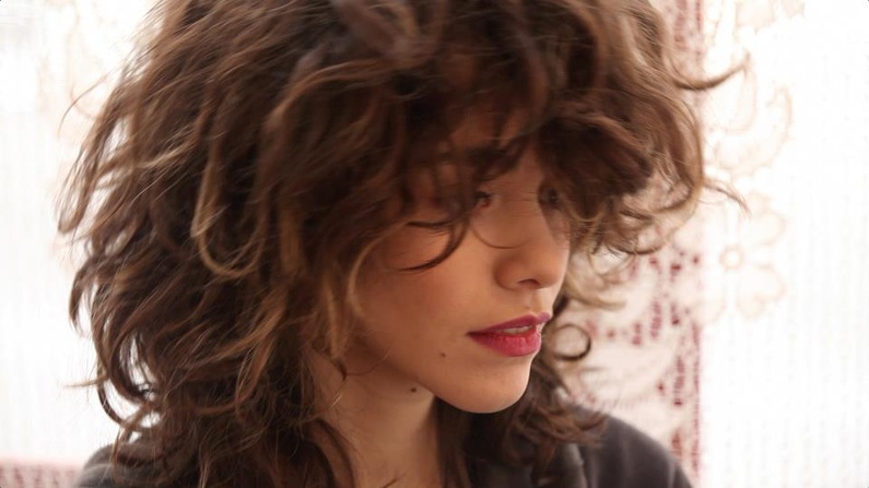 2011 gab sie ihr filmisches Debüt als Efrat in 'A Bottle in the Gaza Sea'