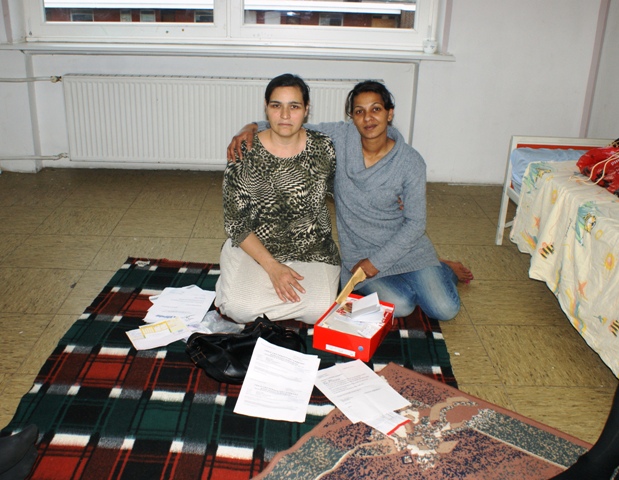 Laissez passer, les p'tits papiers