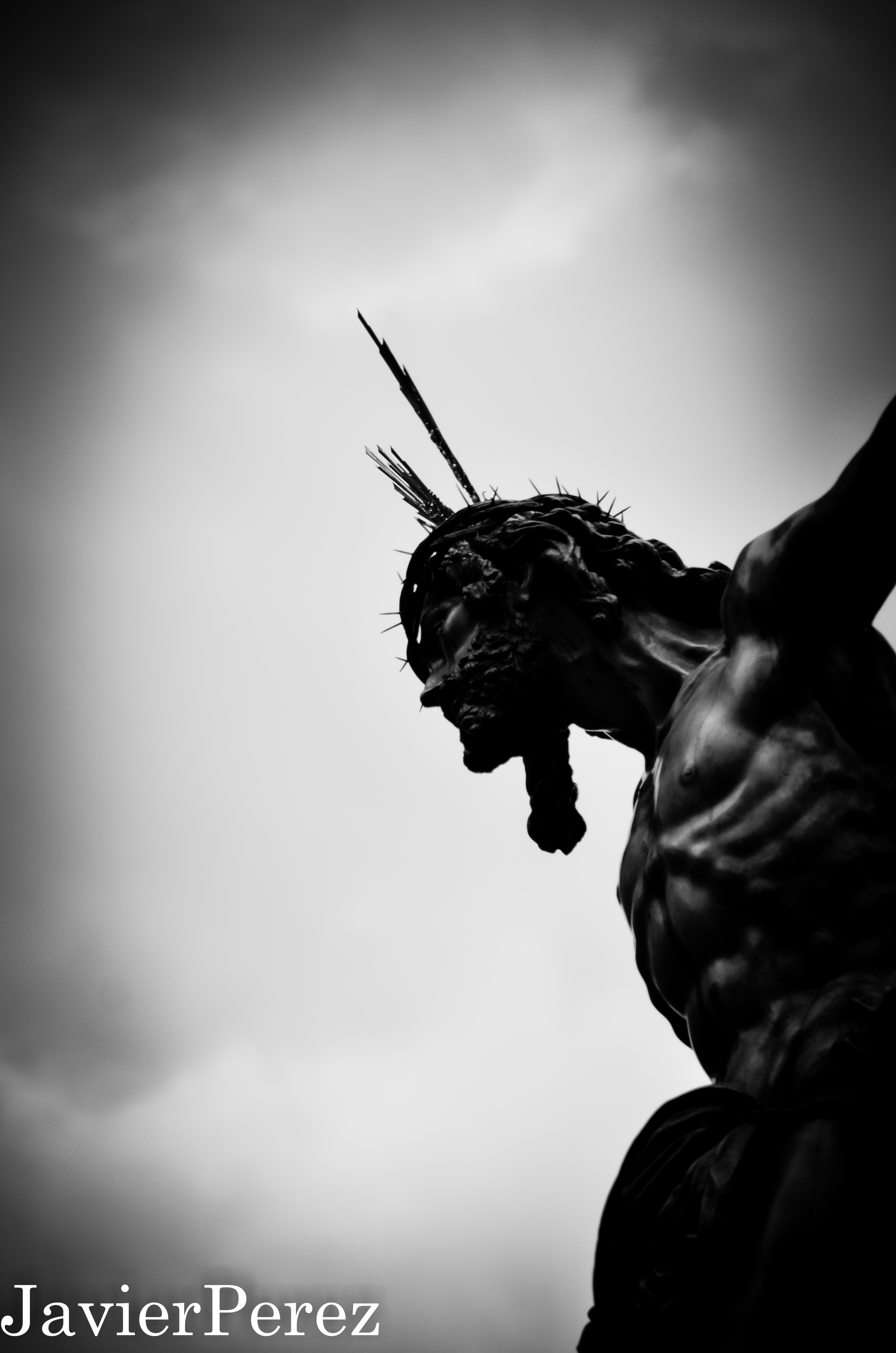 “Sed en las tinieblas”, por Javier Pérez