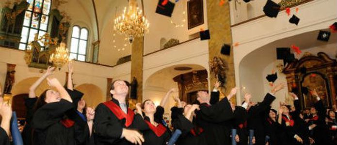 Image for You Always Dream To Study in Prague!?