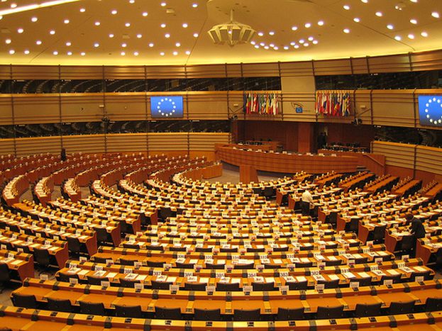 Image for Le Parlement : chouchou des Européens ?