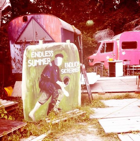 Image for AKW Lobau: jak mieszkać w przyczepie kempingowej, to tylko w Wiedniu