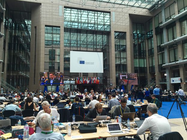 Image for Conseil européen : un sommet pour l'Histoire ? (live)