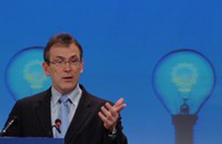 Image for Energia e trasporti separati in casa: la Commissione ci prova
