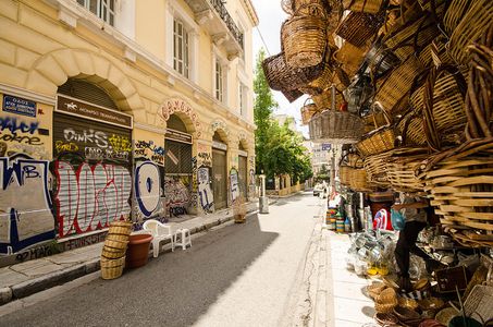 Image for Schwere Zeiten für Athener Muslime