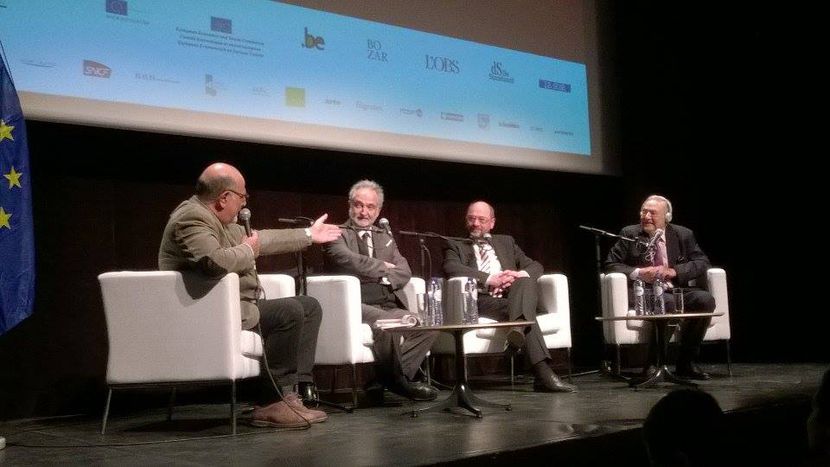 Image for « C’est plus d’Europe ou c’est le suicide de l’Europe »