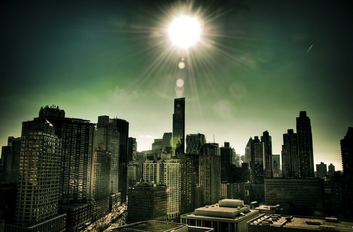 Image for "Société Réaliste: Empire, State, Building": expo contemporánea sin bla bla