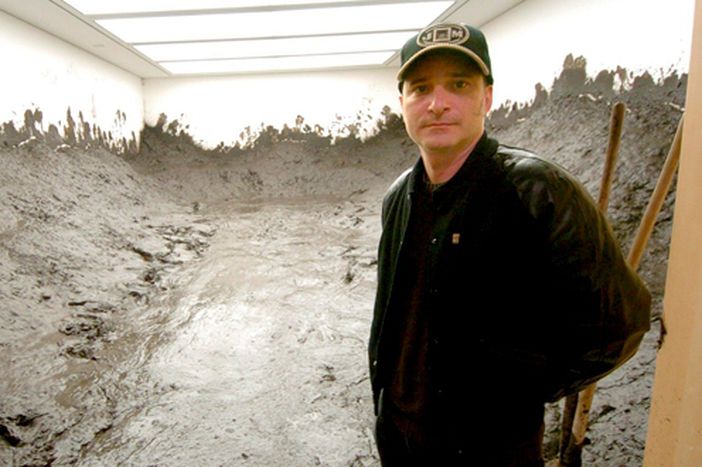 Image for El artista crítico Santiago Sierra: “Evolucionamos hacia una sociedad fascista”