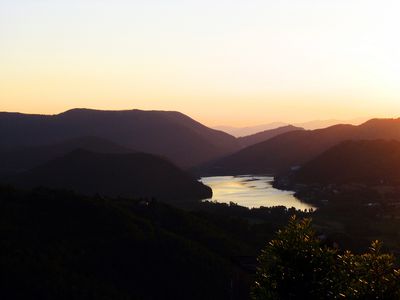Image for Là dove risuona il bosco: a piedi lungo la via Francigena
