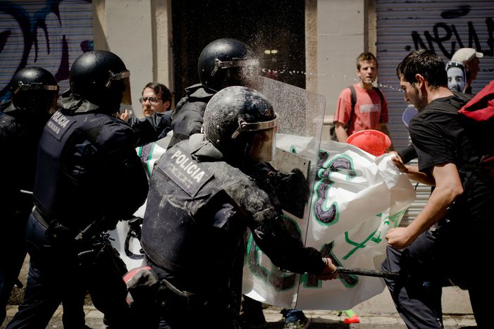Image for « Okupas »: Sgomberi a Barcellona 