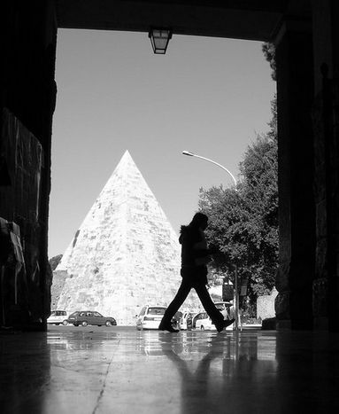 Image for Réfugiés à 15 ans, de l’Afghanistan à Rome 