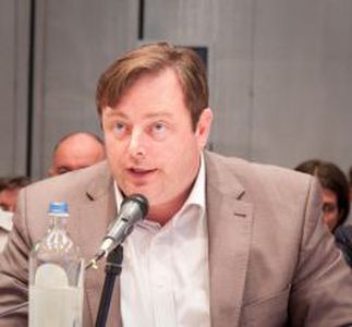Image for De Wever entre en piste